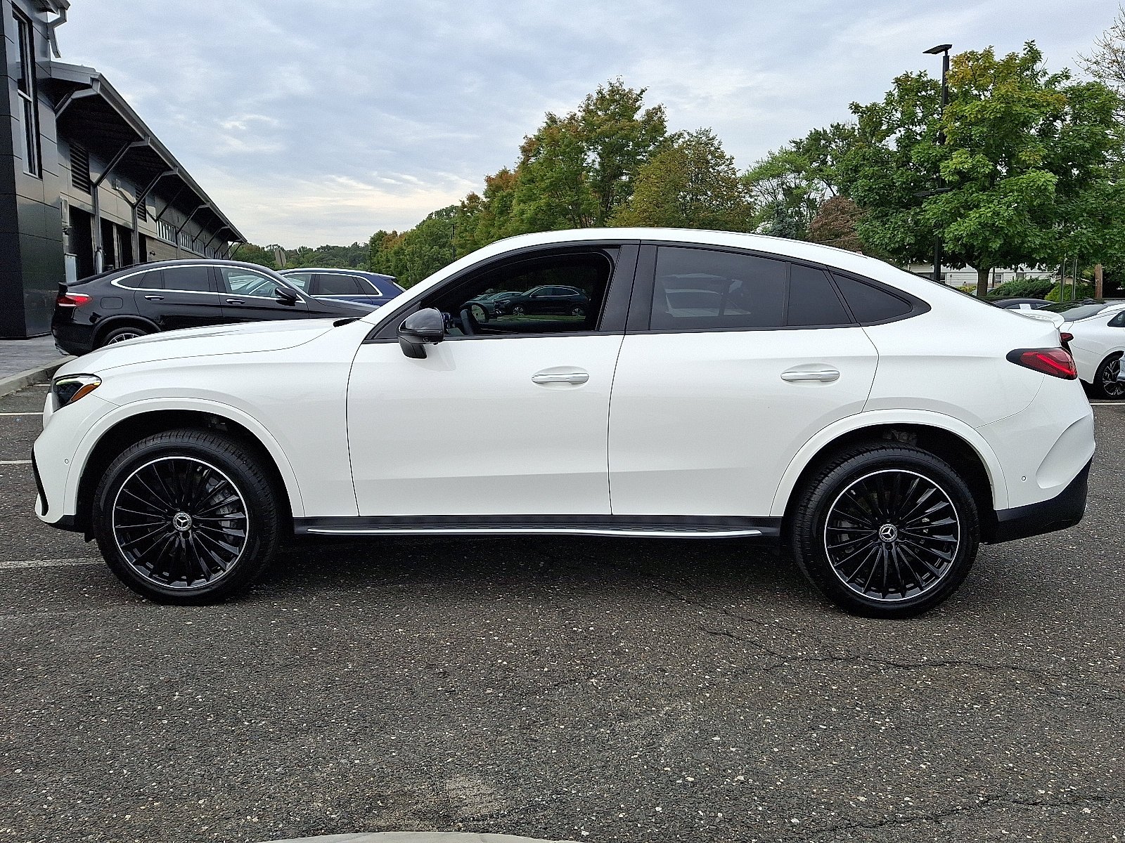 Used 2025 Polar White   149 Mercedes-Benz GLC 300 image 7