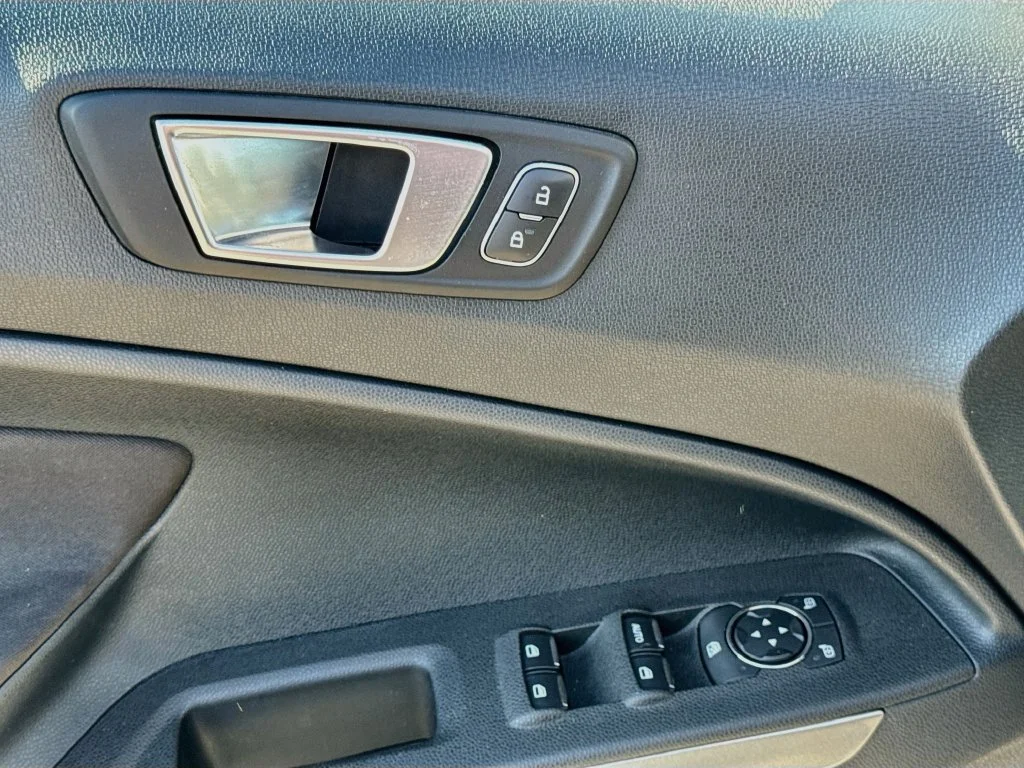 Used 2018 White Ford SE image 21