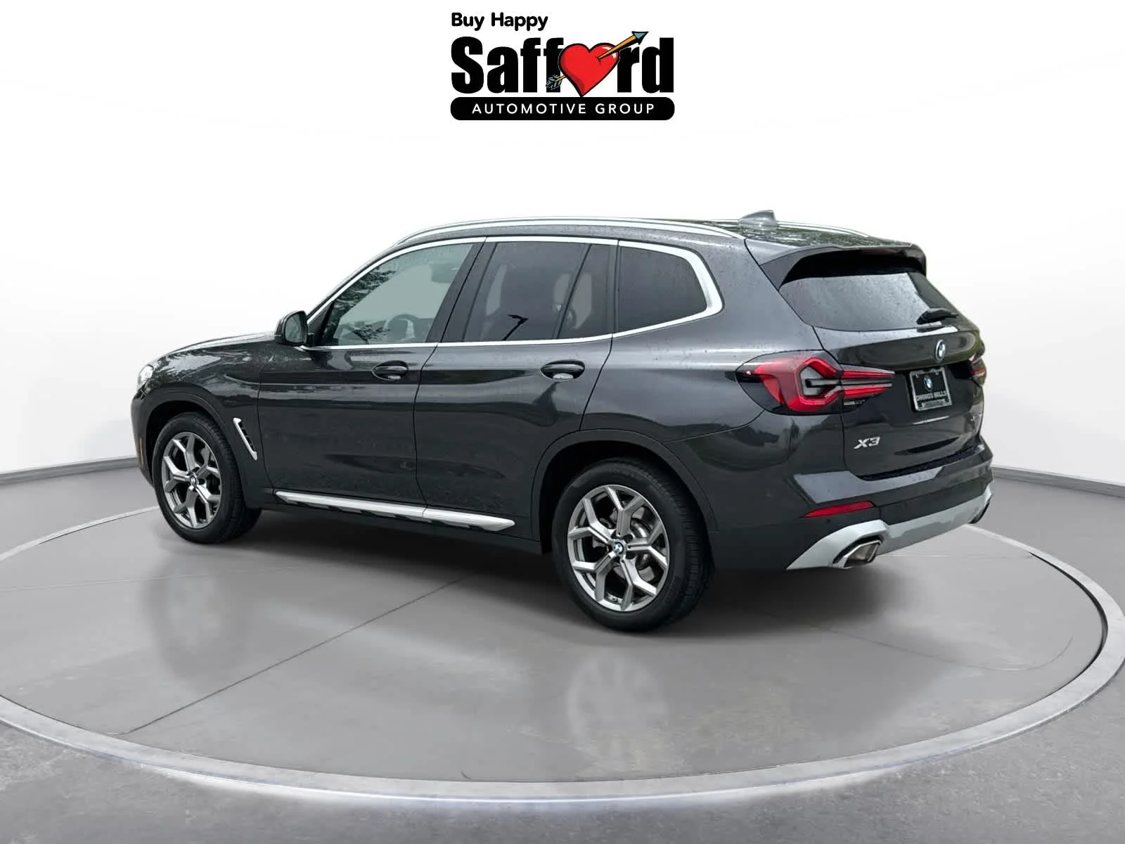 Used 2024 Dark Graphite Metallic BMW xDrive30i image 12