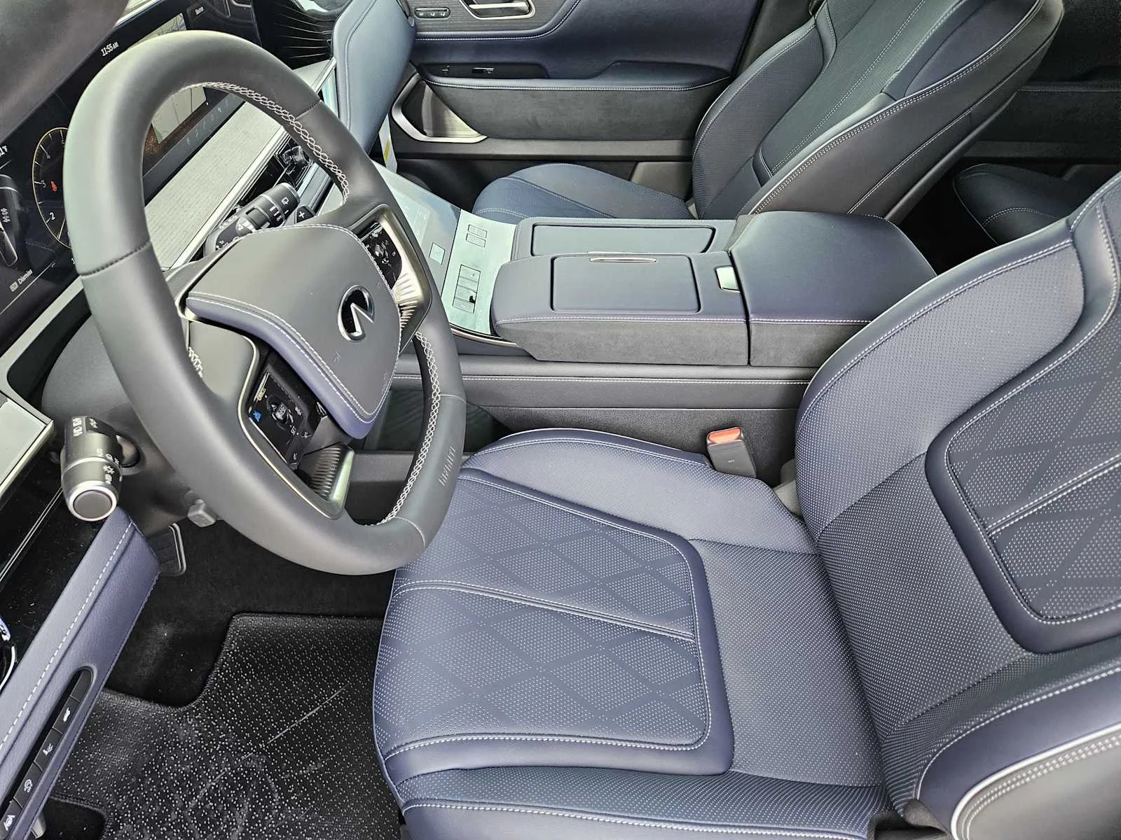 New 2026 RADIANT WHITE INFINITI Sport 4WD image 8