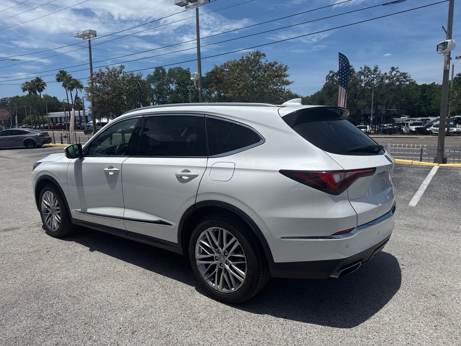 Used 2023 White Acura Advance image 5