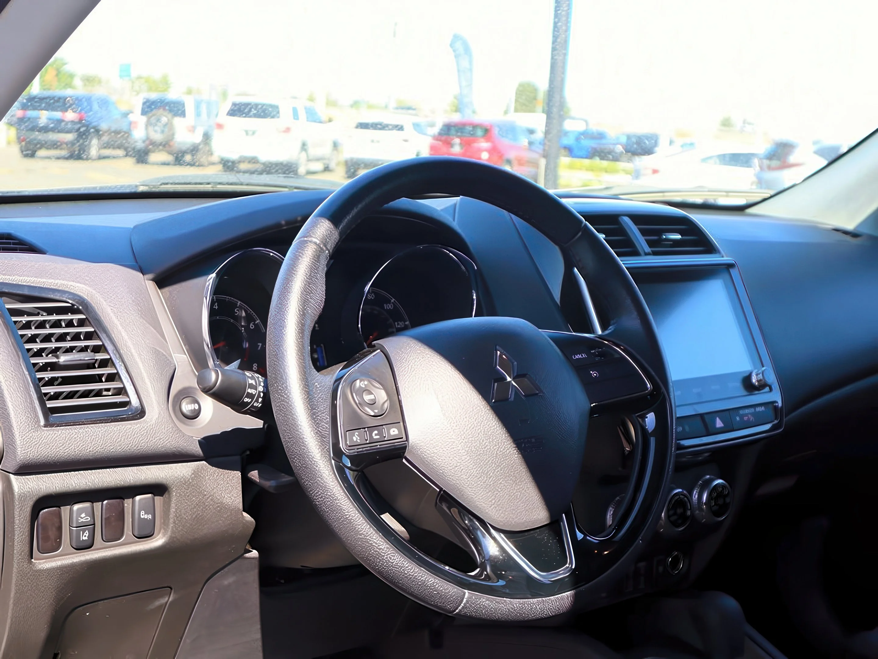 2024 Mitsubishi Outlander Sport SE - Photo 13