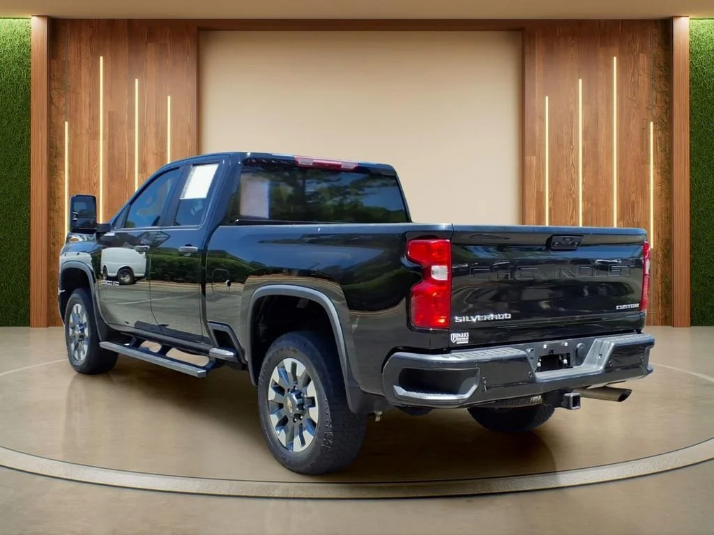 Certified Used 2025 Black Chevrolet Custom image 28
