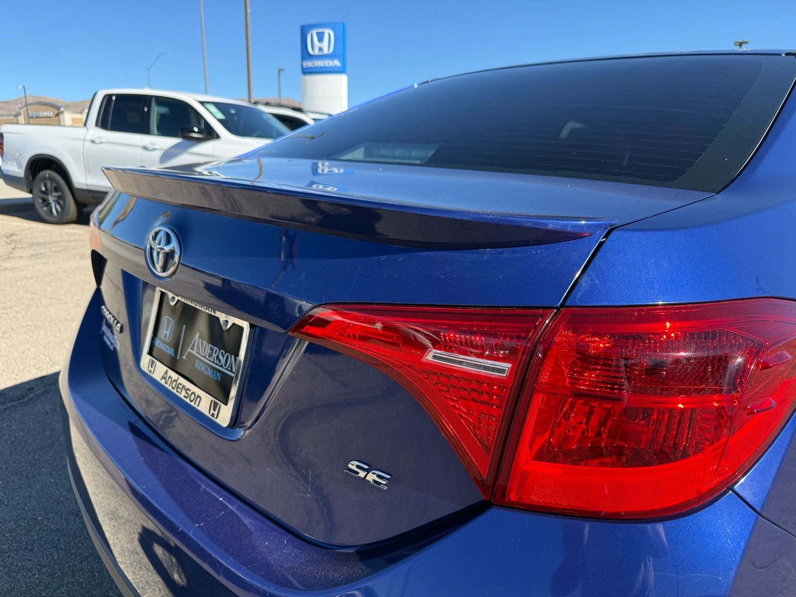 Used 2018 Blue Toyota SE image 6