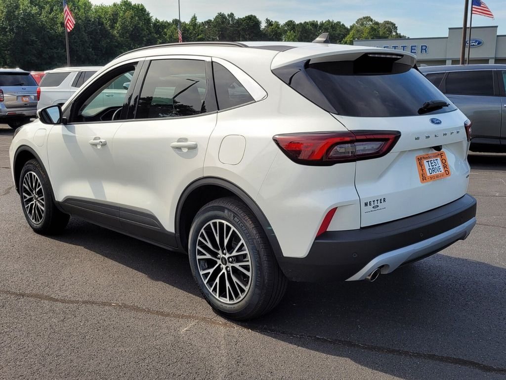 Used 2024 White Ford Base image 8