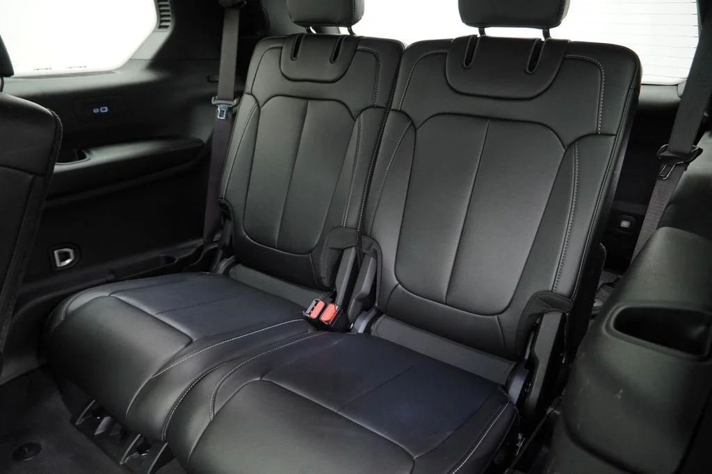 Used 2025 White Jeep Limited image 20