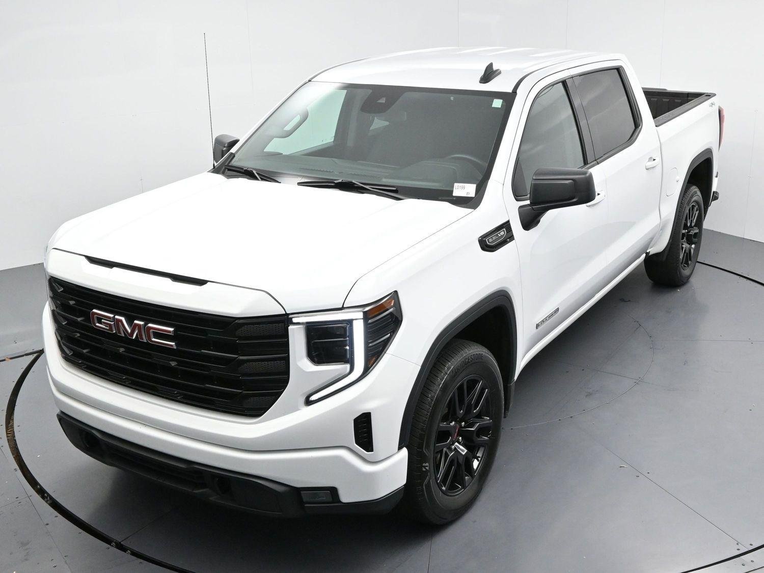 Used 2024 Summit White GMC Elevation image 36