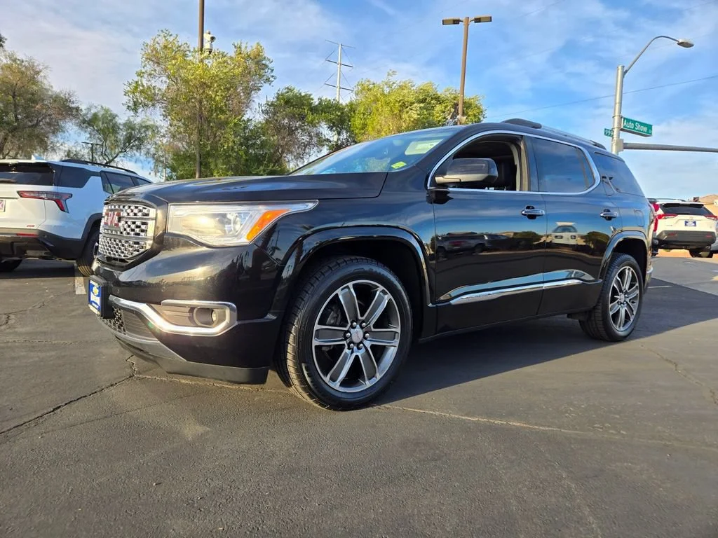 Used 2017 EBONY TWILIGHT METALLIC GMC Denali image 2