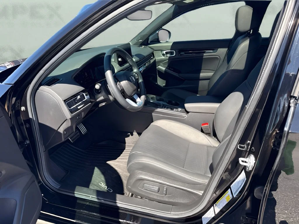 Used 2025 Black Honda Sport Touring image 9