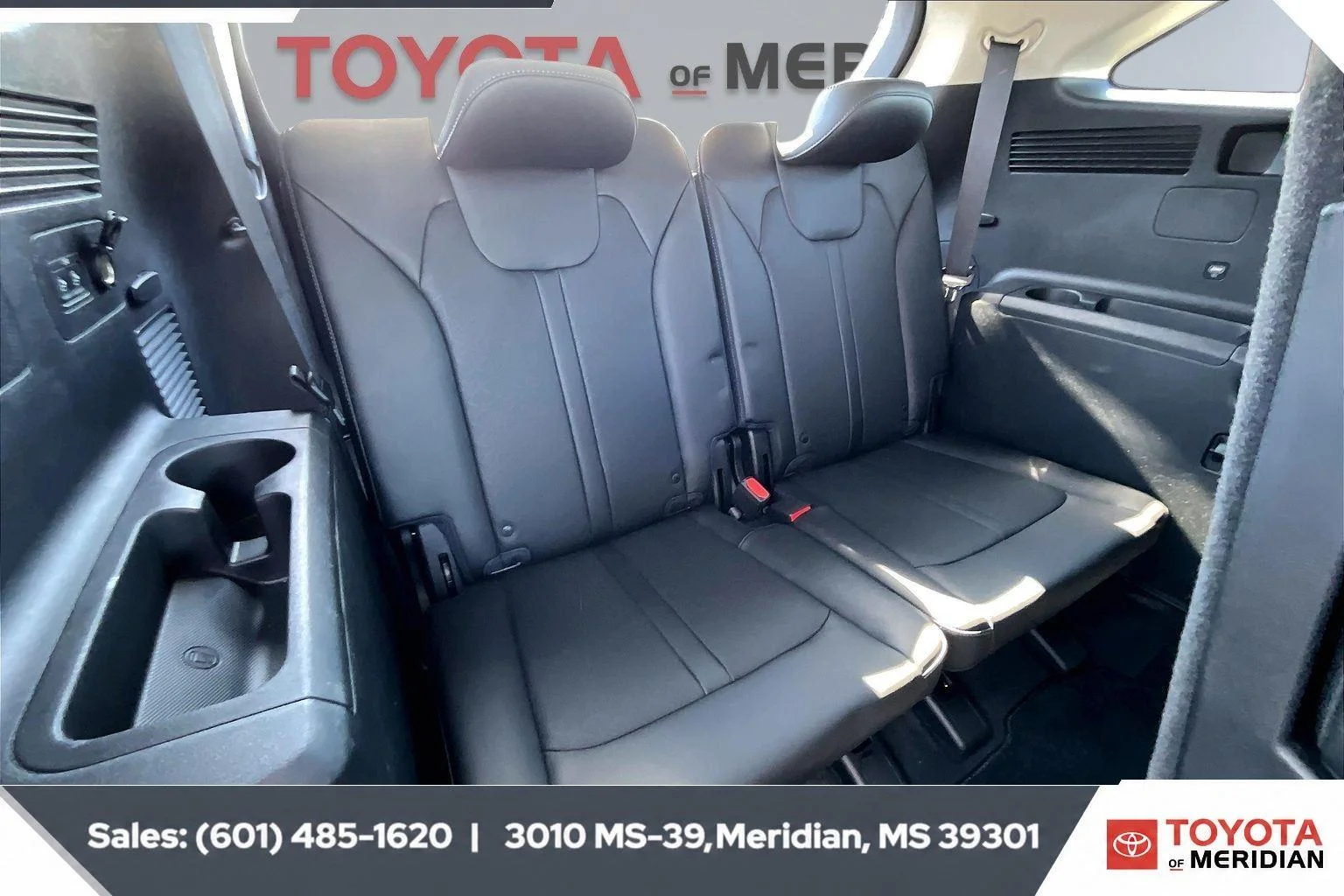 Used 2023 Glacial White Pearl Kia X-Line S image 21