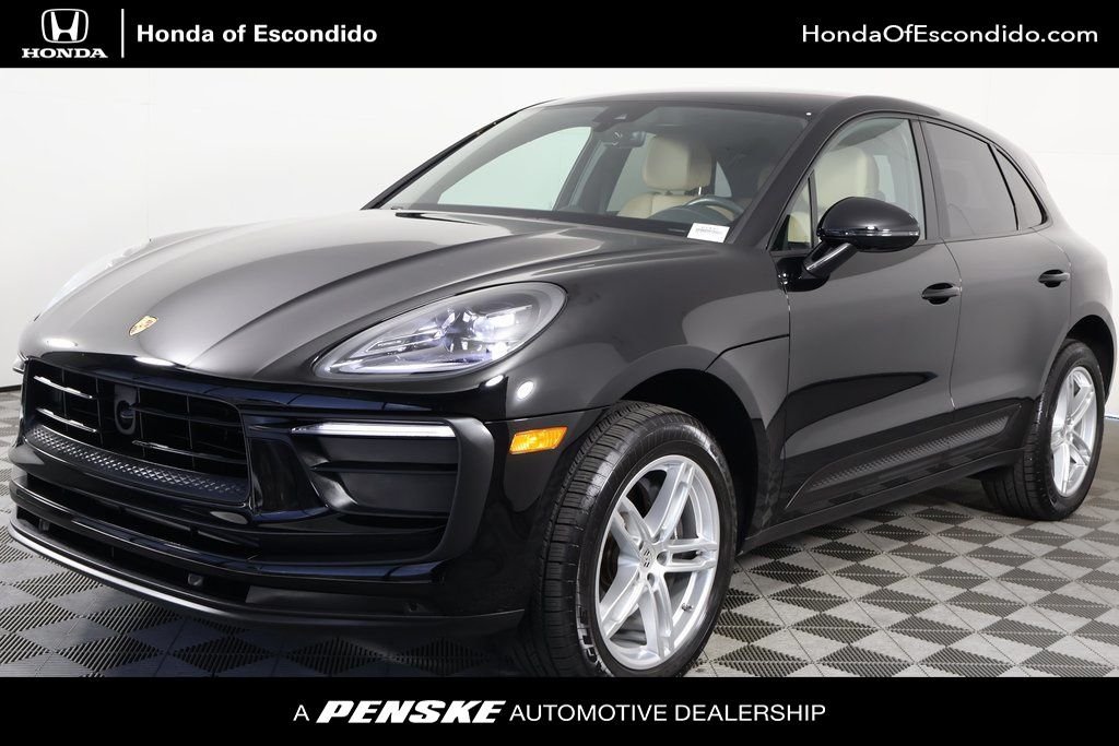 2024 Porsche Macan -'s photo