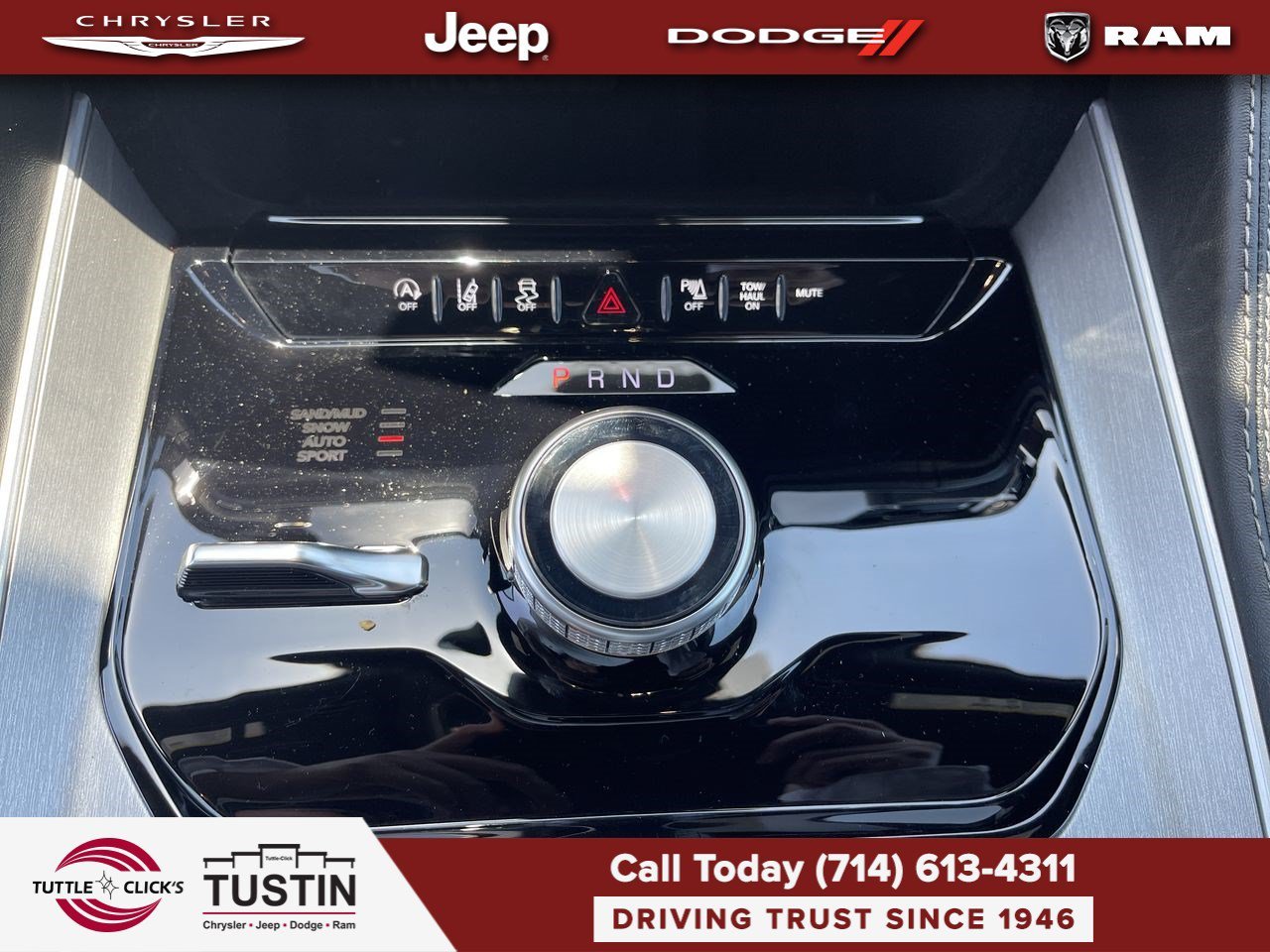 New 2026 Bright White Clear-Coat Exterior Paint Jeep Limited Altitude image 19