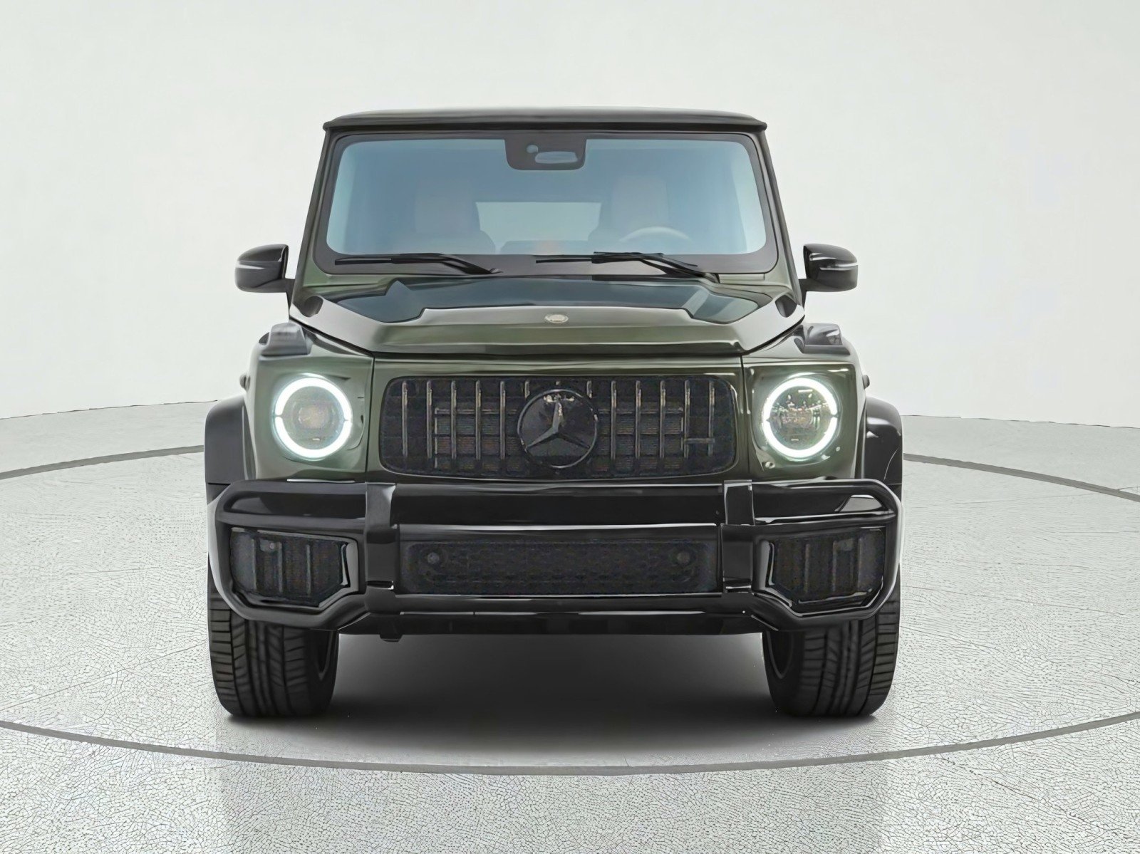New 2027 MANUFAKTUR Olive Metallic Mercedes-Benz AMG® G 63 SUV image 2