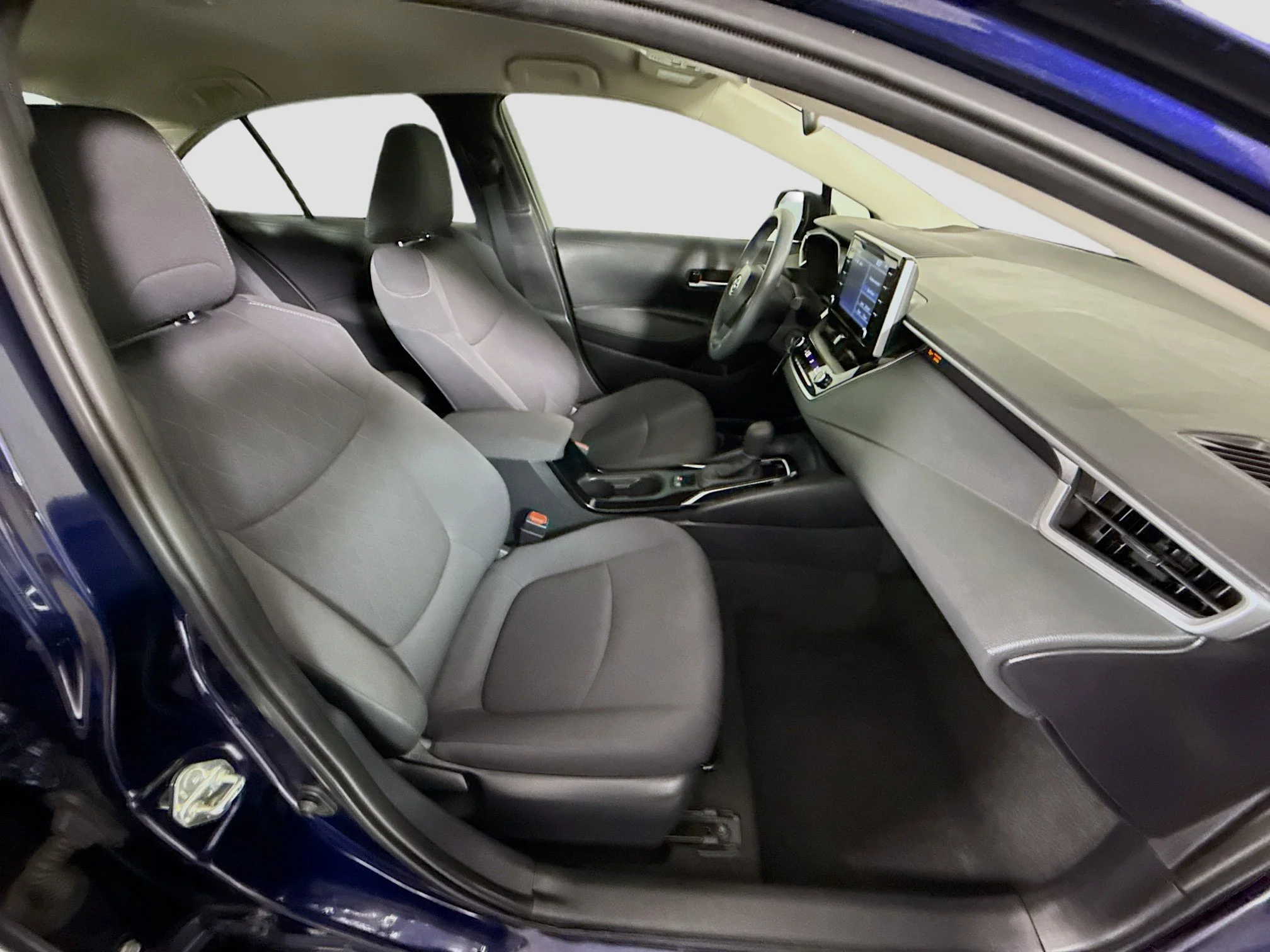 Used 2020 Blueprint Toyota LE image 24