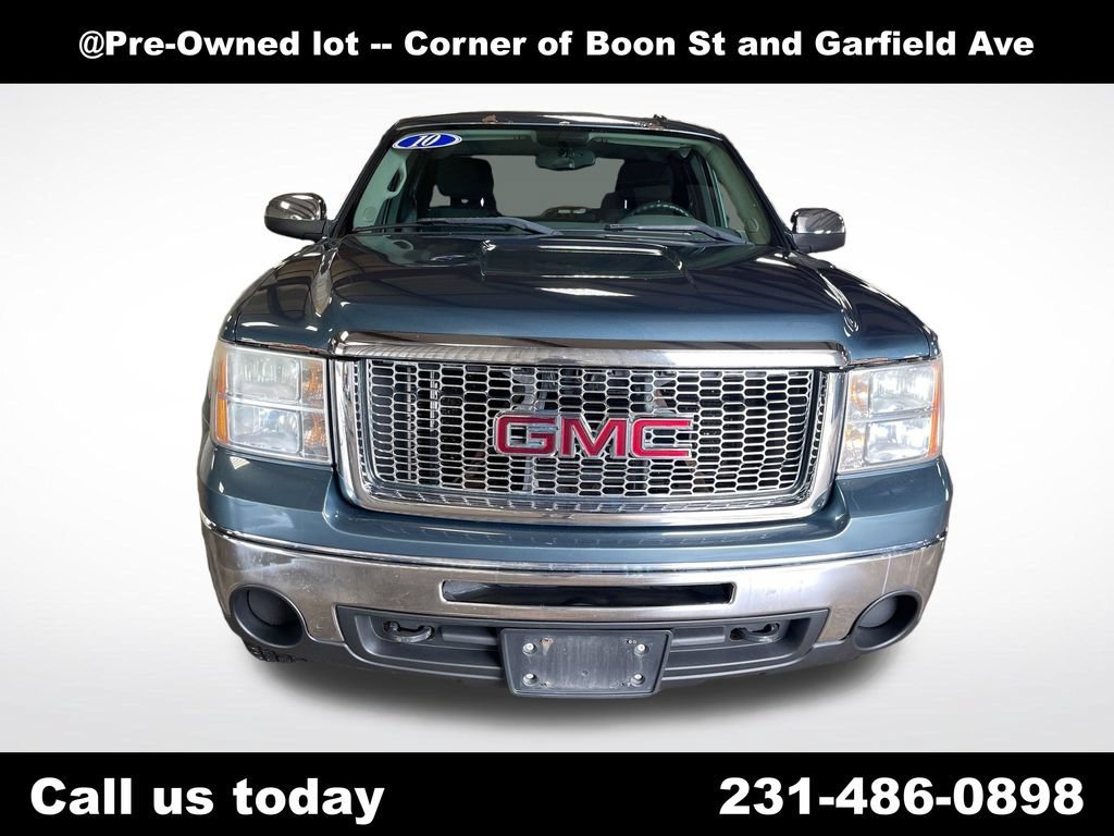 Used 2010 Stealth Gray Metallic GMC SL image 10