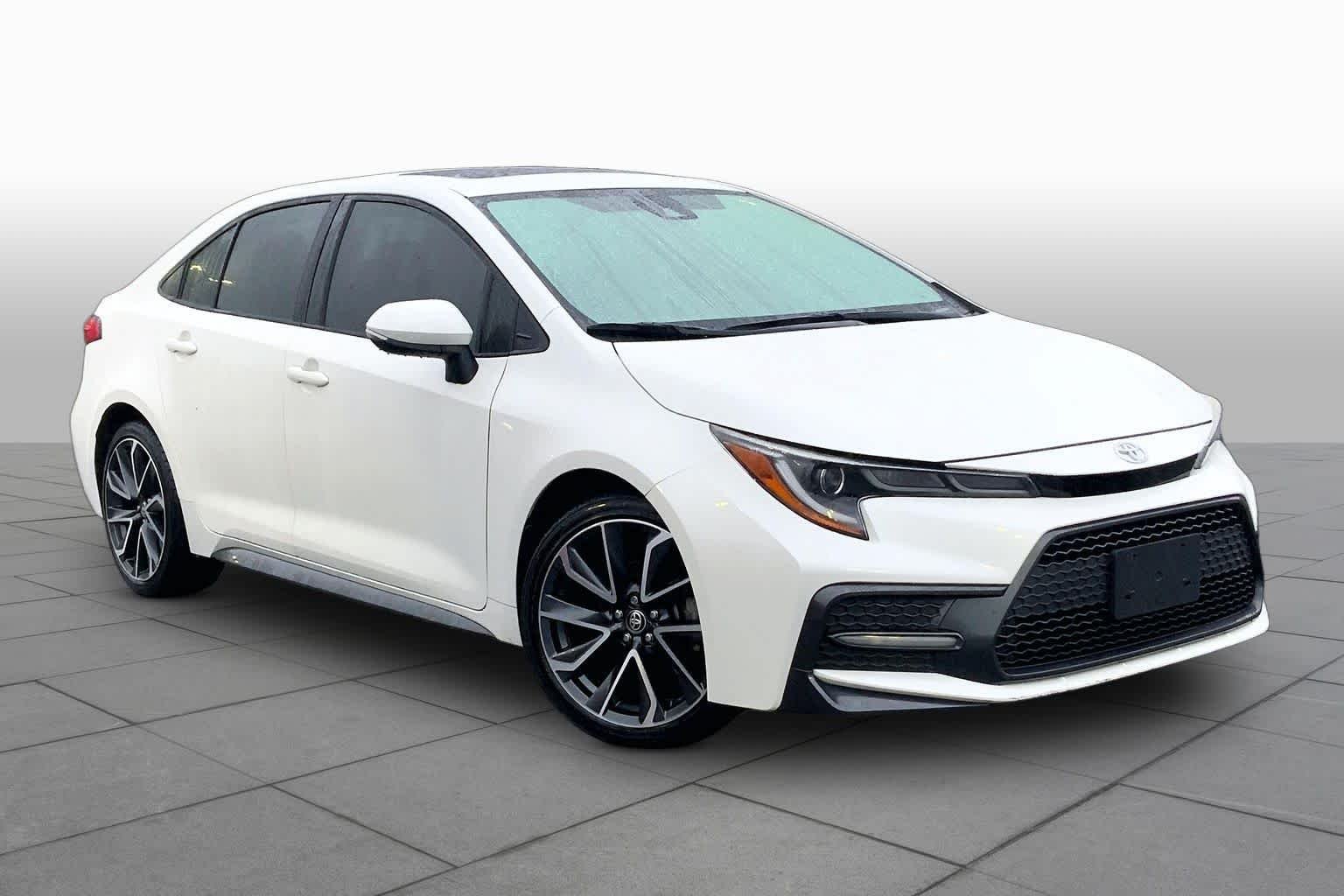 Used 2020 Super White Toyota SE image 2