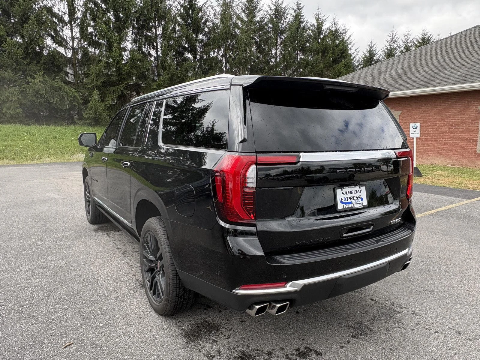 Used 2026 Onyx Black GMC Denali image 5