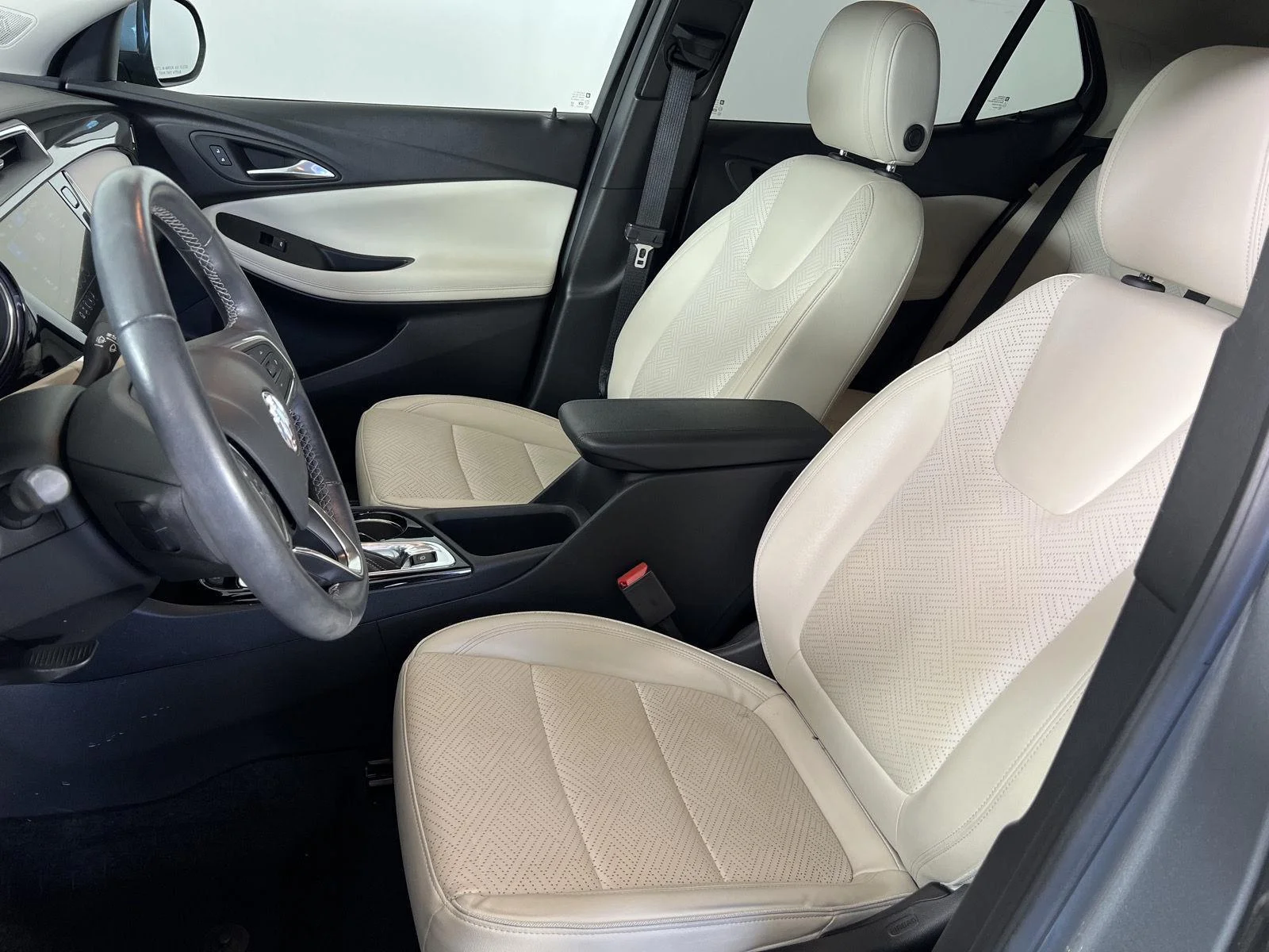 Used 2023 Moonstone Gray Metallic Buick Essence image 5