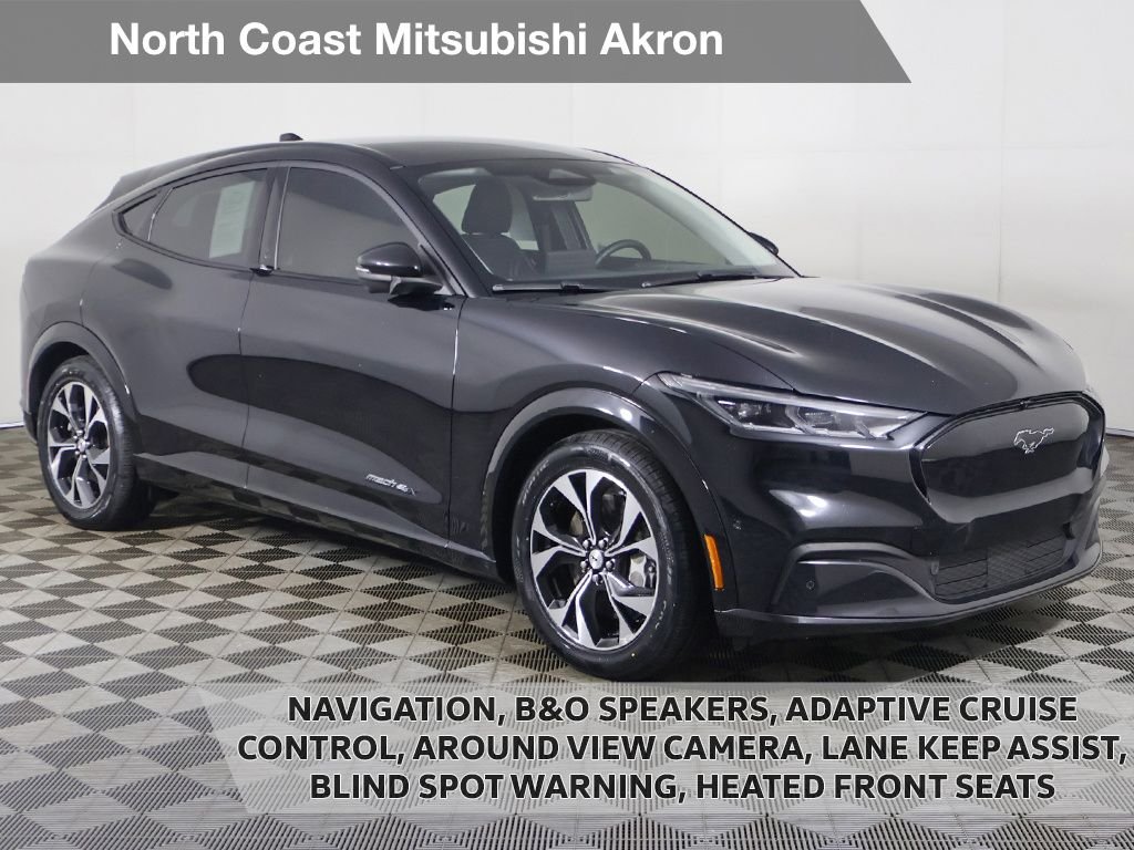 2023 Ford Mustang-Mach-e Premium's photo