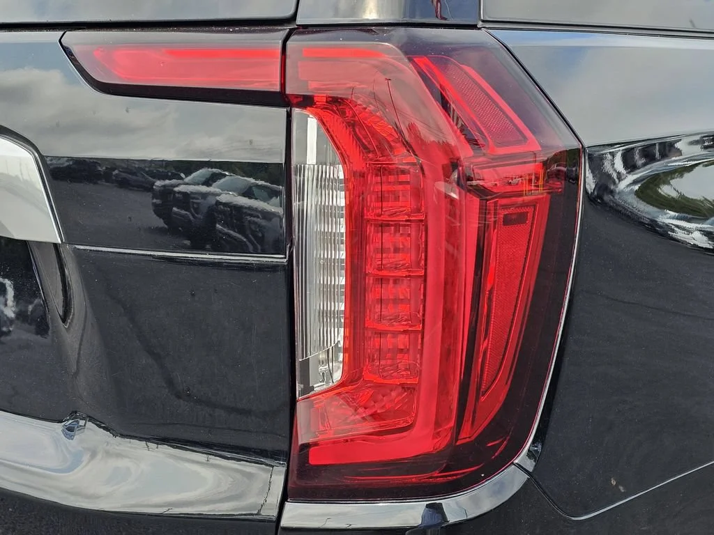 Used 2023 Onyx Black GMC Denali image 9