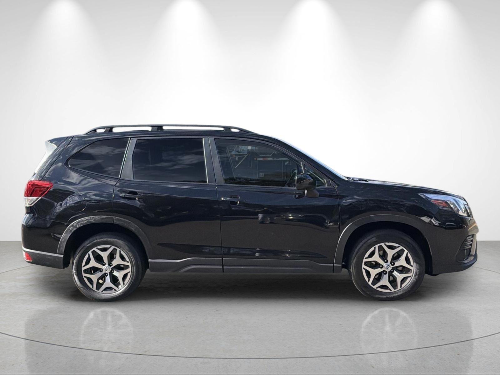 Used 2022  SUBARU 2.5IPREM image 6