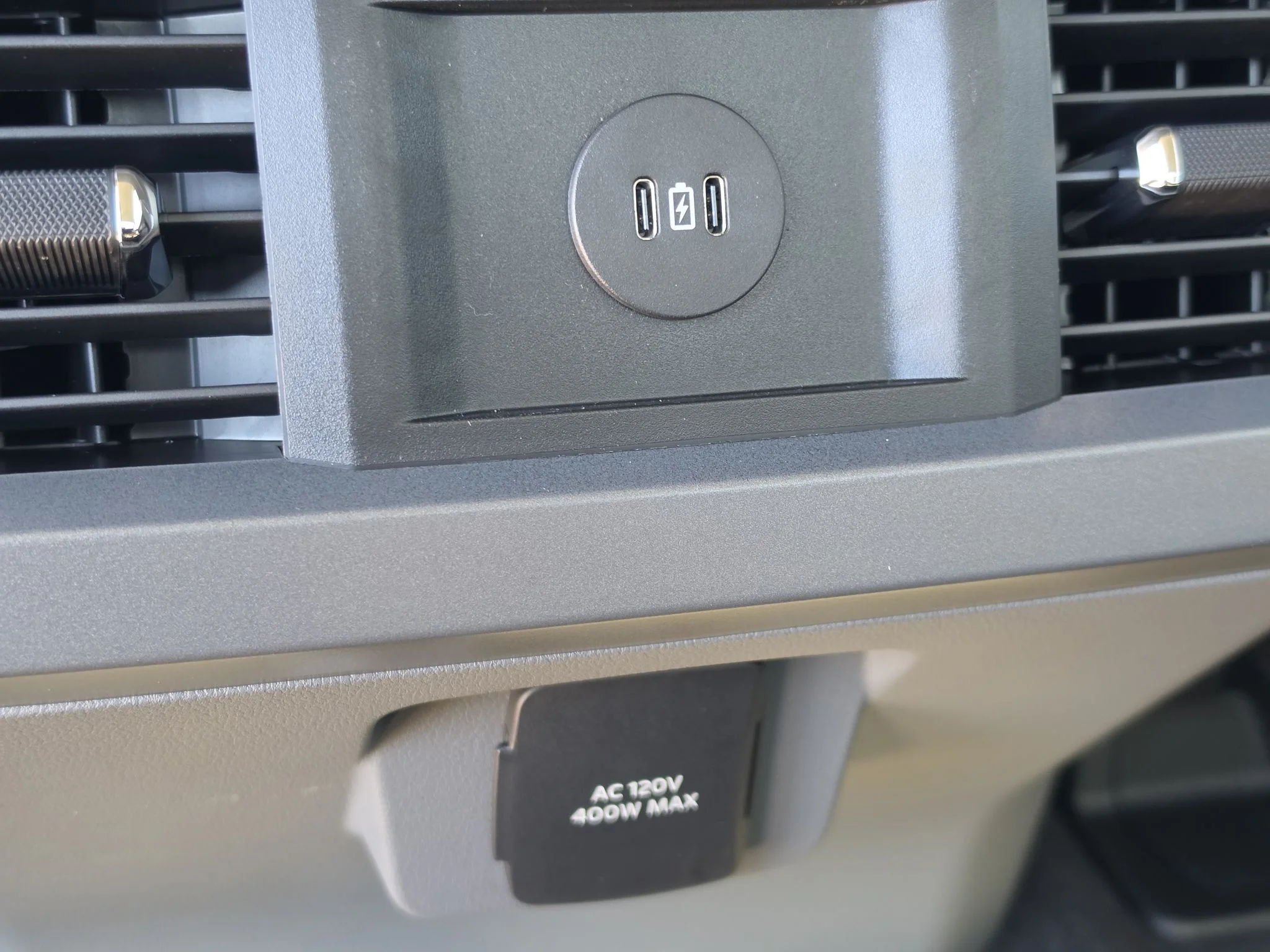 New 2027 Marsh Gray Metallic Ford F-250® XLT image 12