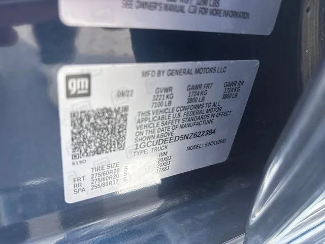 Used 2022 NORTHSKY BLUE METALLIC Chevrolet RST image 32