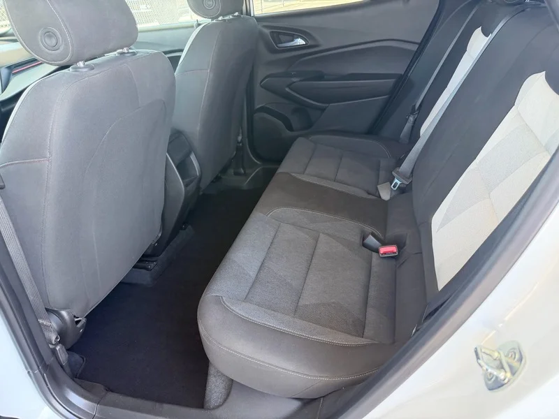 Used 2024 Summit White Chevrolet 1RS image 14