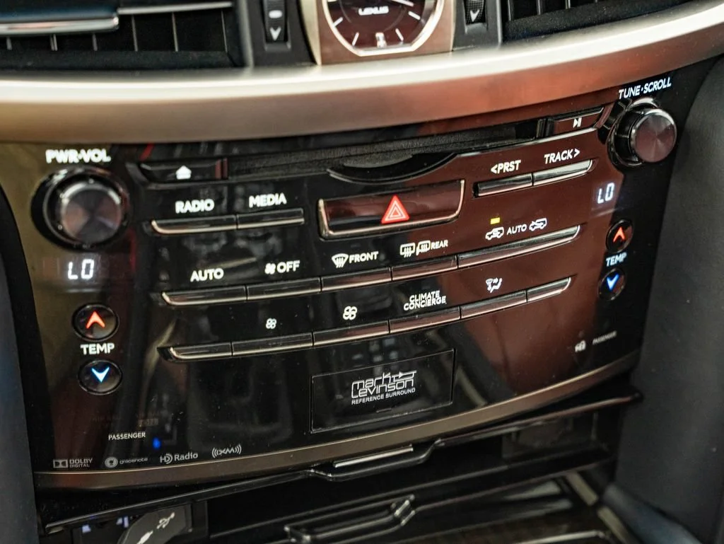 Certified Used 2021 Atomic Silver Lexus 570 image 37
