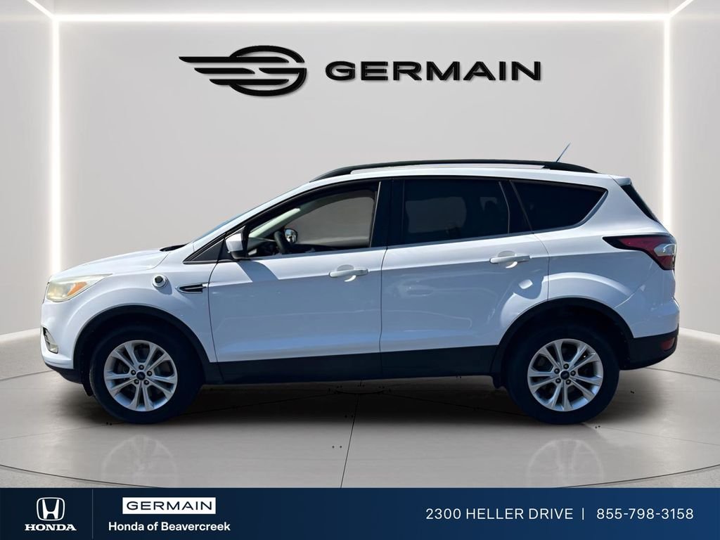 Used 2018 Oxford White Ford SE image 4