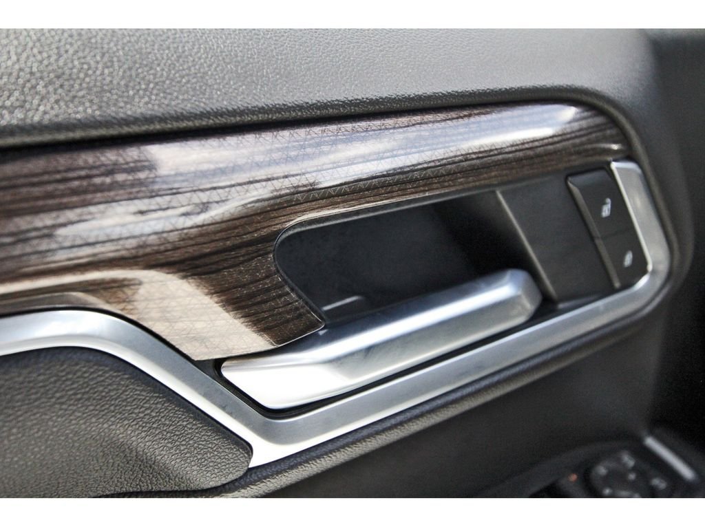Used 2026 Black Chevrolet LT image 20