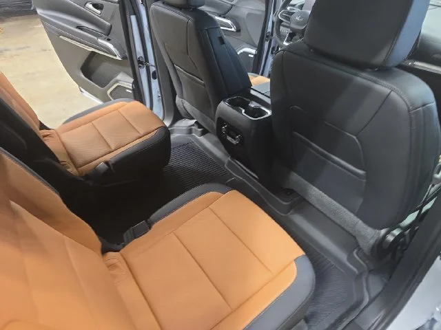 2027 Chevrolet Traverse Z71 - Photo 13