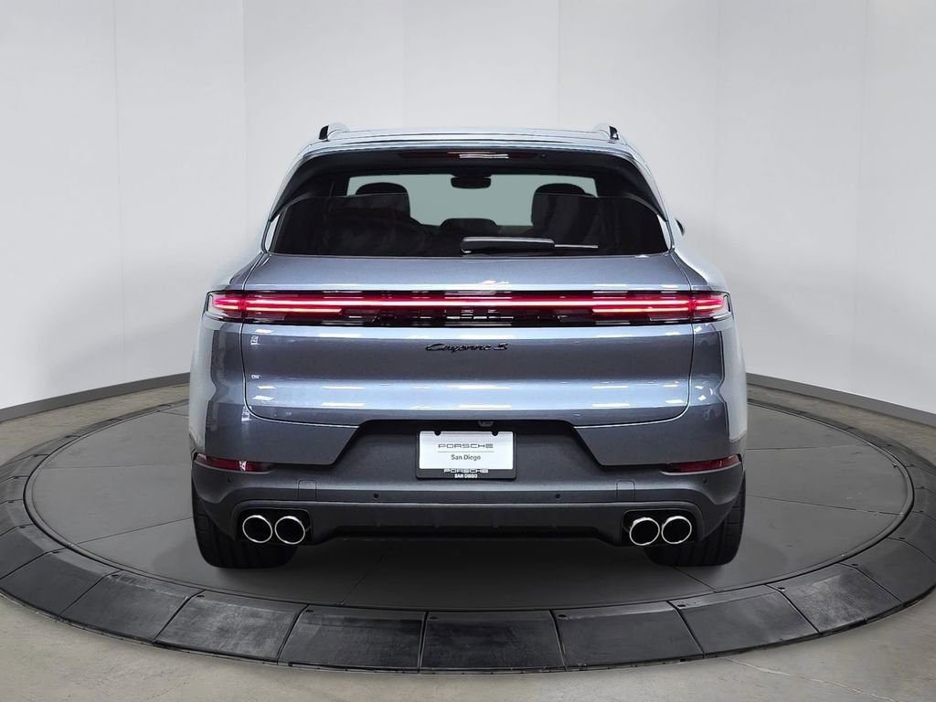 New 2026 Vanadium Grey Metallic Porsche S image 6