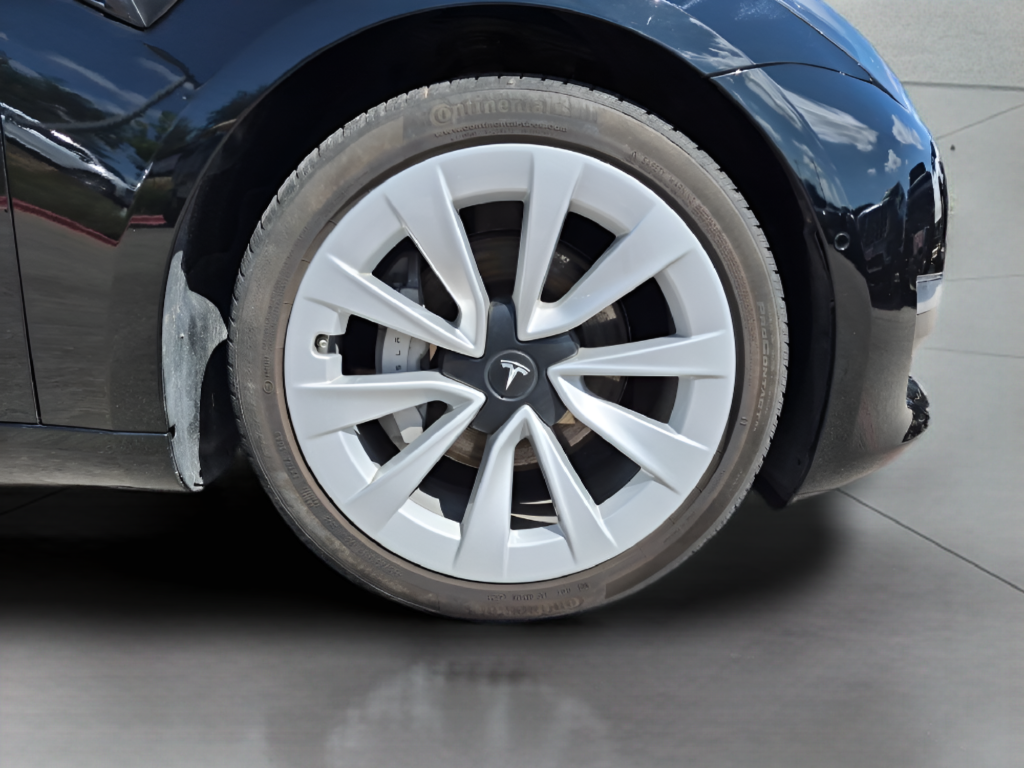 Used 2021 Black Tesla Long Range image 13