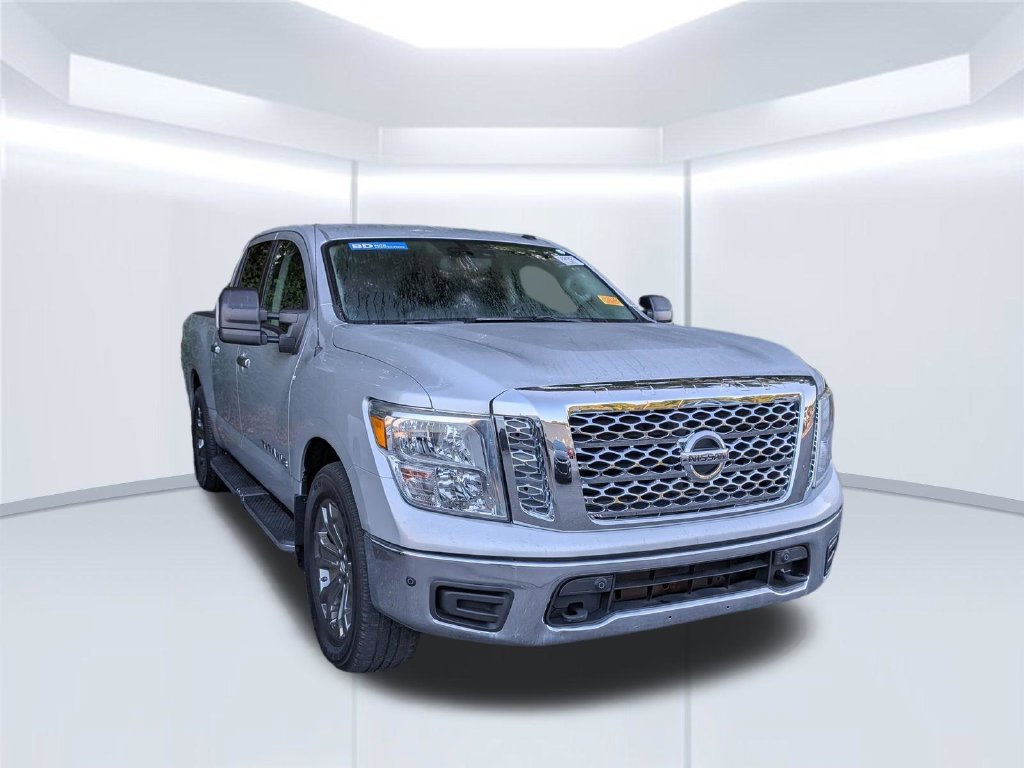 Used 2019 Silver Nissan SV image 4