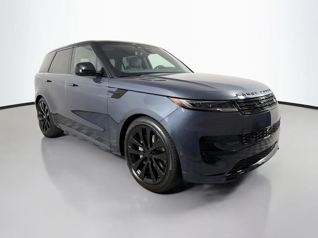 New 2026 Varesine Blue Land Rover Dynamic SE image 3