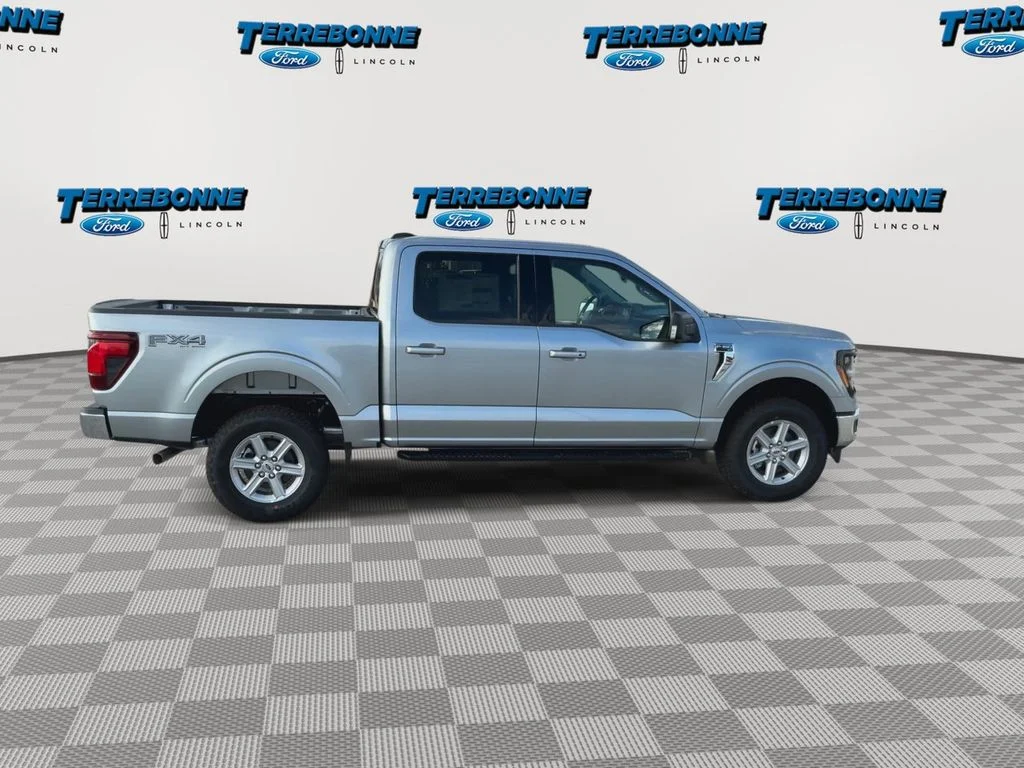New 2026 Iconic Silver Metallic Ford XLT image 9