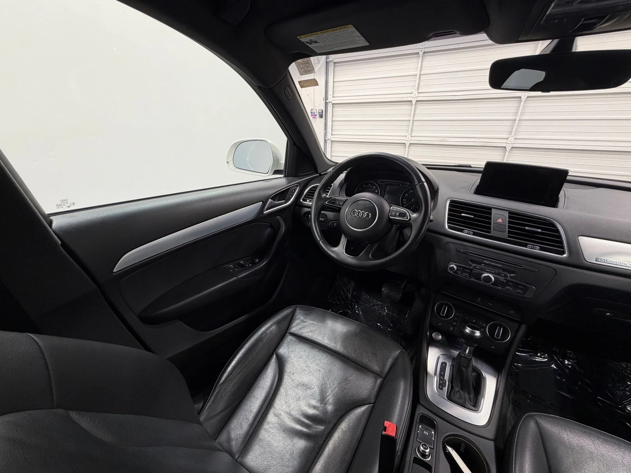 Used 2018 White Audi 2.0T Premium image 31