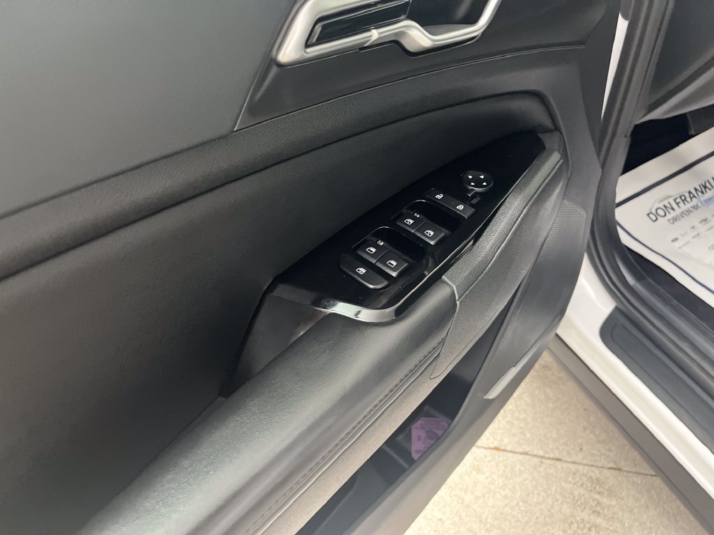 Used 2024 White Kia EX image 10