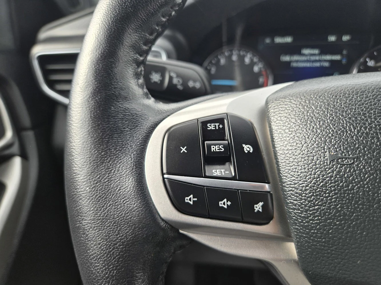 Used 2023  Ford XLT image 19
