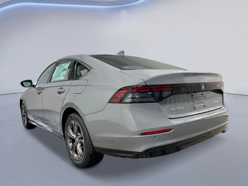 New 2026 Urban Gray Pearl Honda EX-L image 3