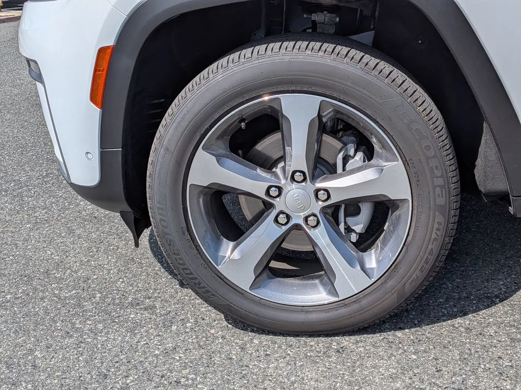 New 2026 Bright White Clearcoat Jeep Limited image 9