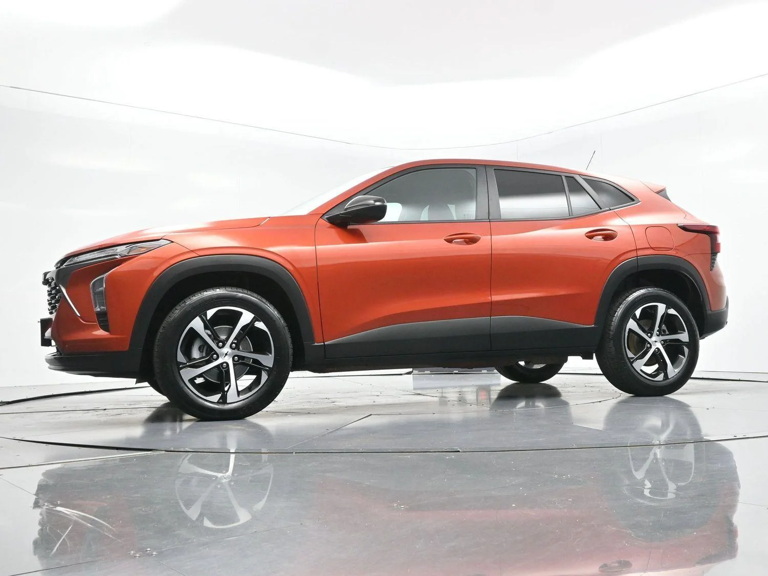 Used 2024 Cayenne Orange Metallic Chevrolet 1RS image 43