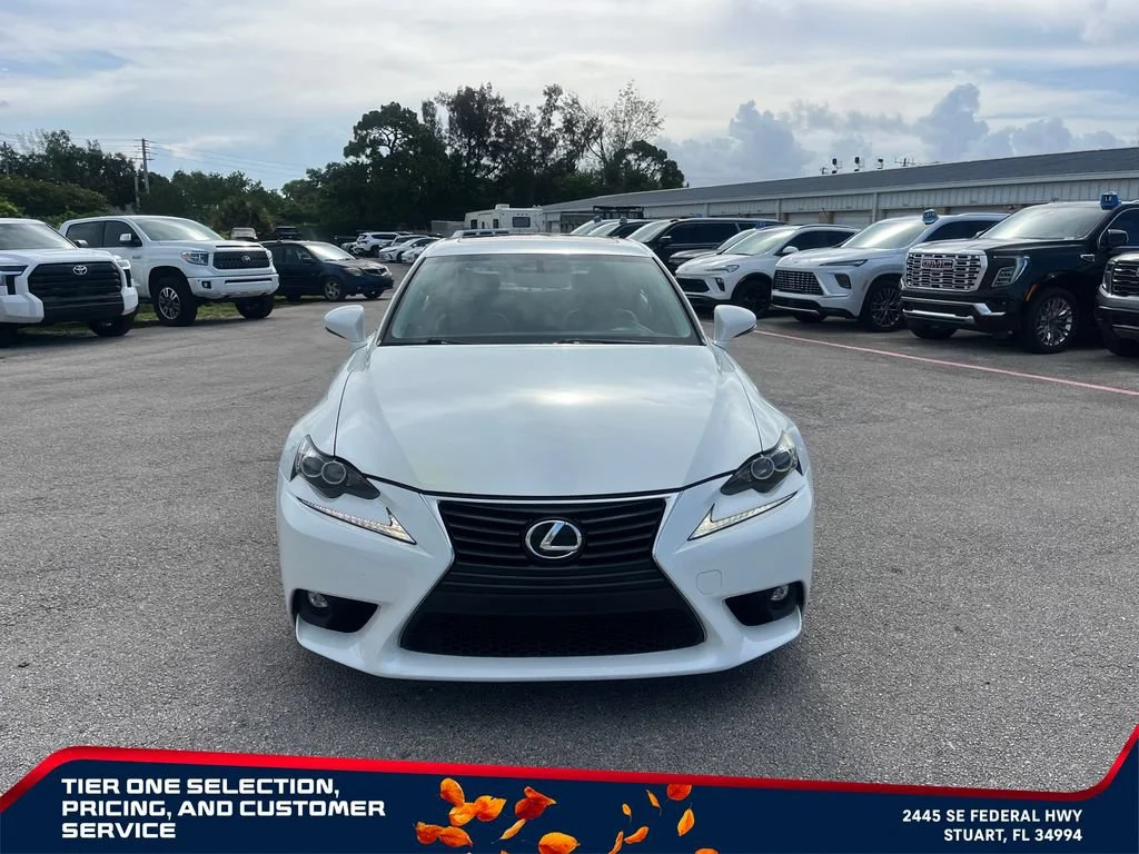 Used 2015 White Lexus 4dr Sport Sdn AWD image 3