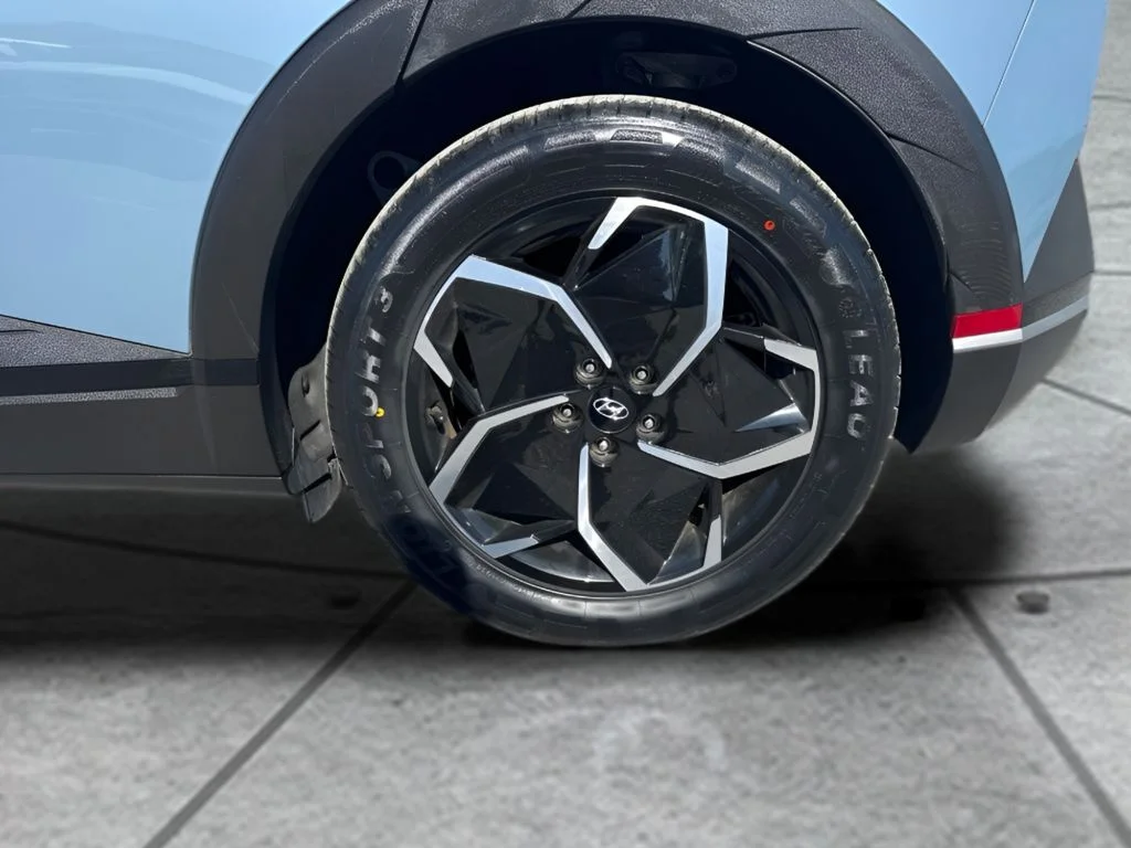 Used 2023 Blue Hyundai SE image 26