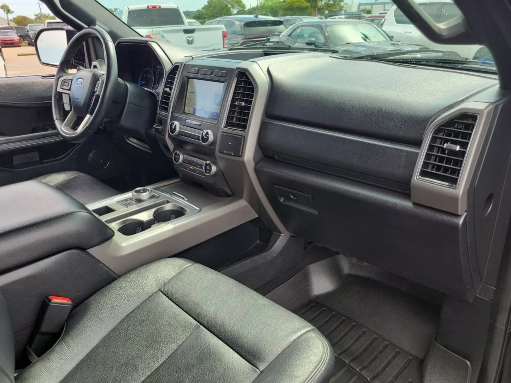 Used 2021 Blue Ford XLT image 28
