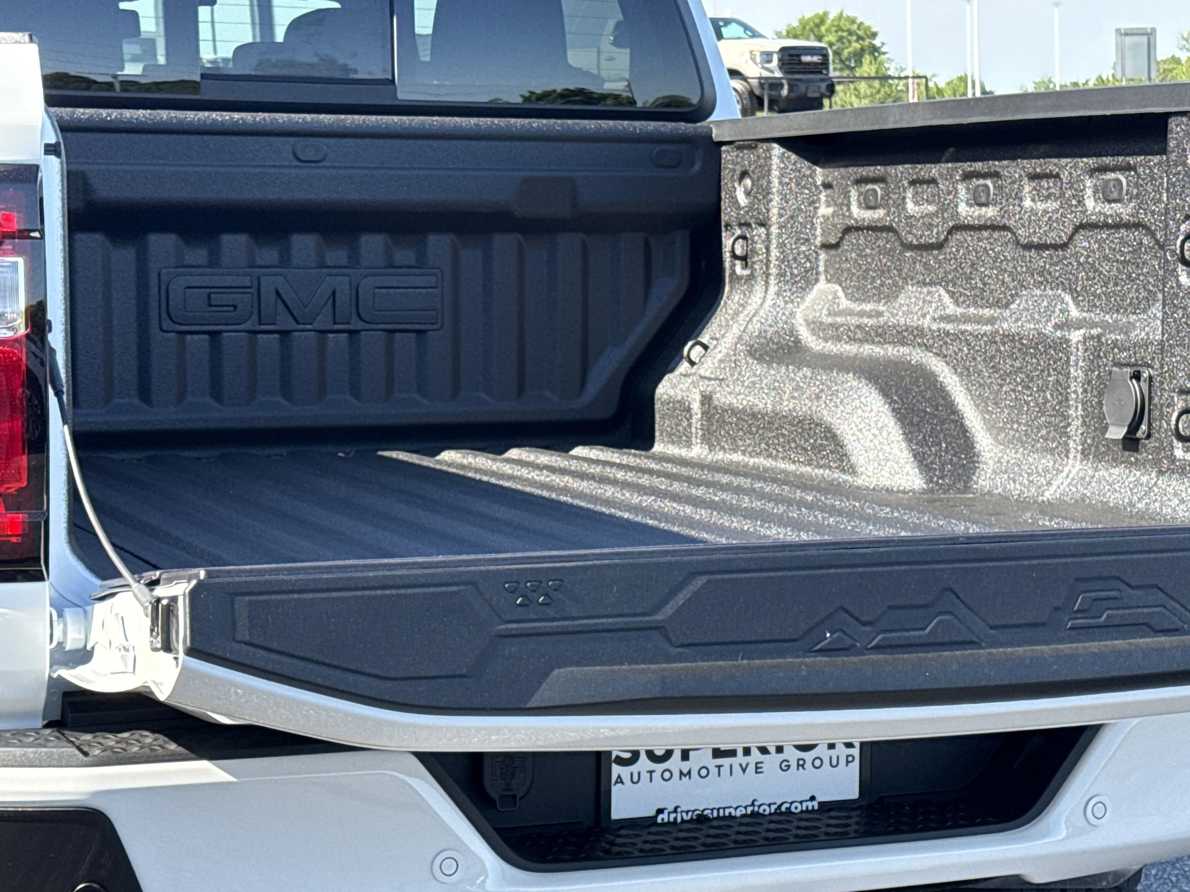New 2026 Summit White GMC 4WD Denali image 10