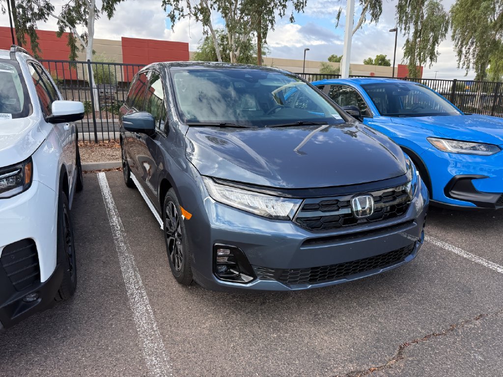 New 2027 Smoke Blue Pearl Honda Elite image 3