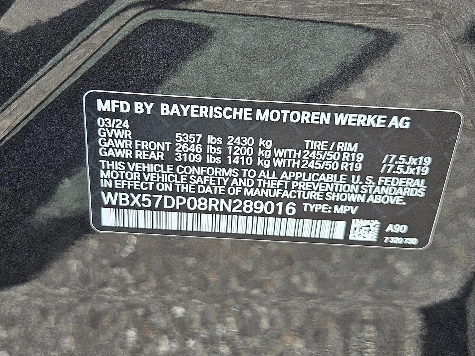 Used 2024 Dark Graphite Metallic BMW xDrive30i image 25