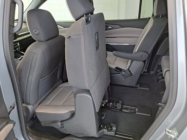 2025 Chevrolet Traverse LT - Photo 29